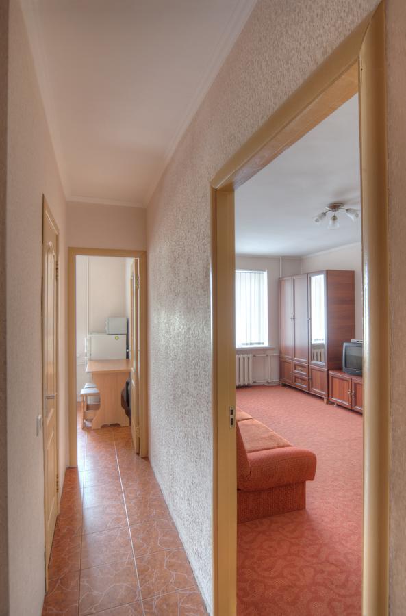 1 Комнатная Квартира По Улице Предславинская, 12 Kiev Exterior foto